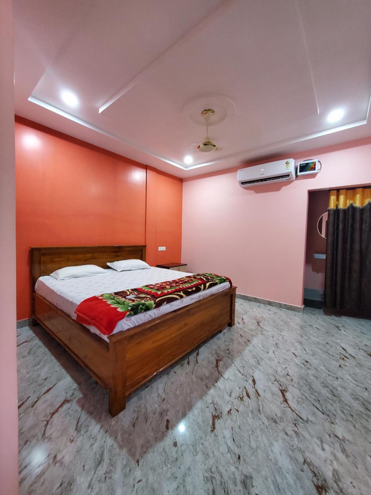 Coastline Beach Resort Perupalem Buitenkant foto
