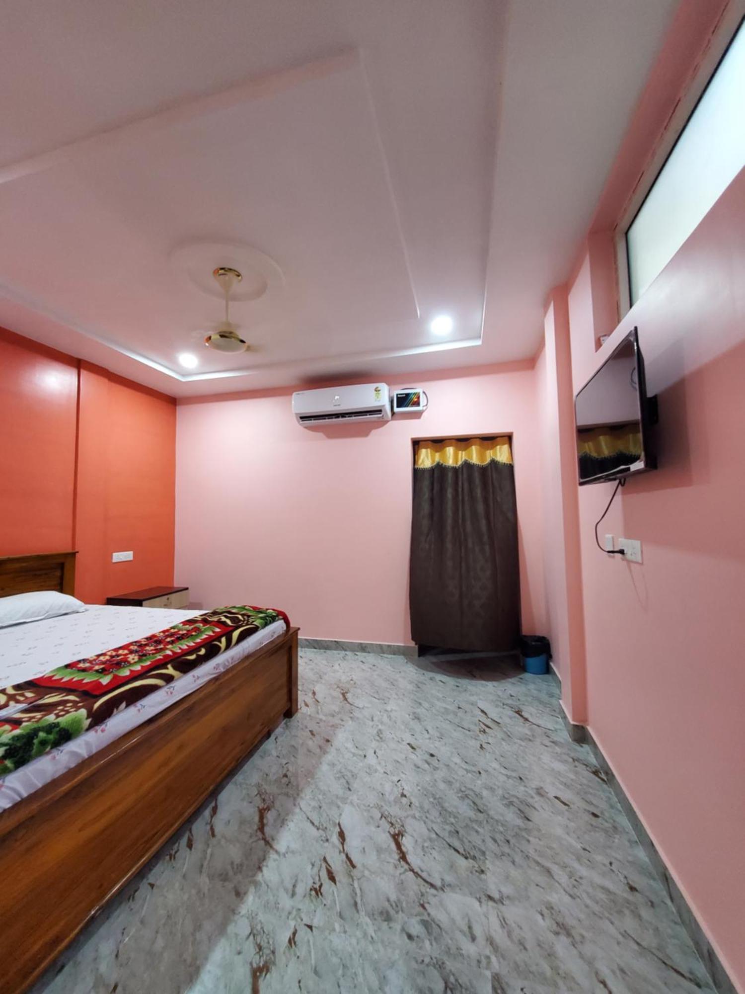 Coastline Beach Resort Perupalem Buitenkant foto
